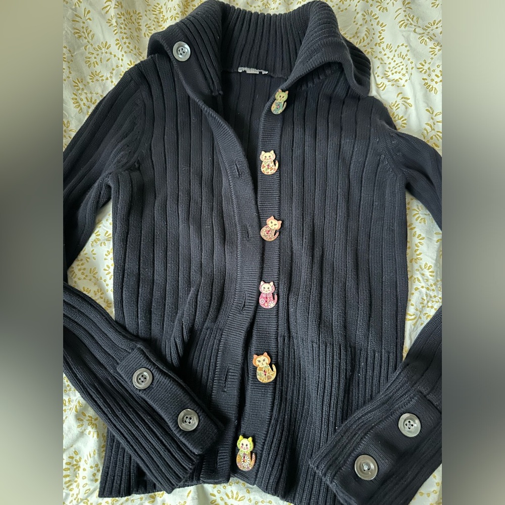 Cat button cotton sweater